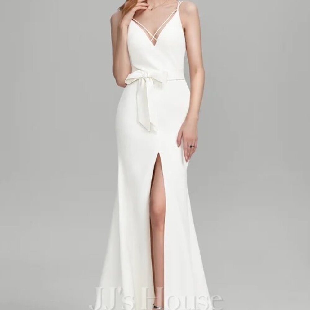 Ivory mermaid wedding dress